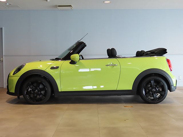 MINI Cooper S Convertible RHD