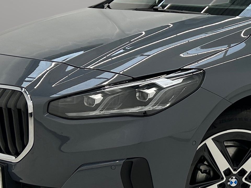 BMW 216