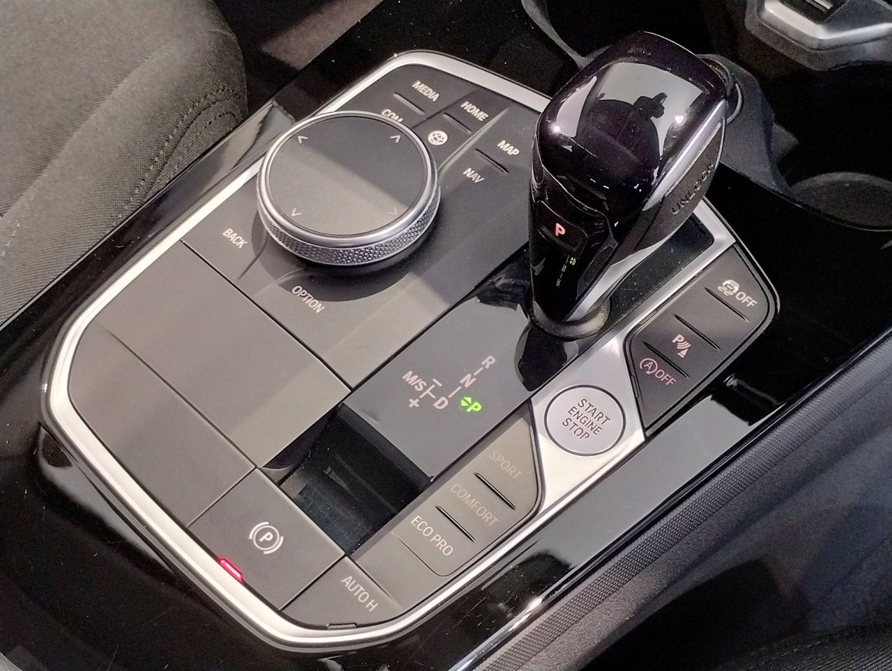 F40 118d Sports Hatch 5-door B47 2.0d