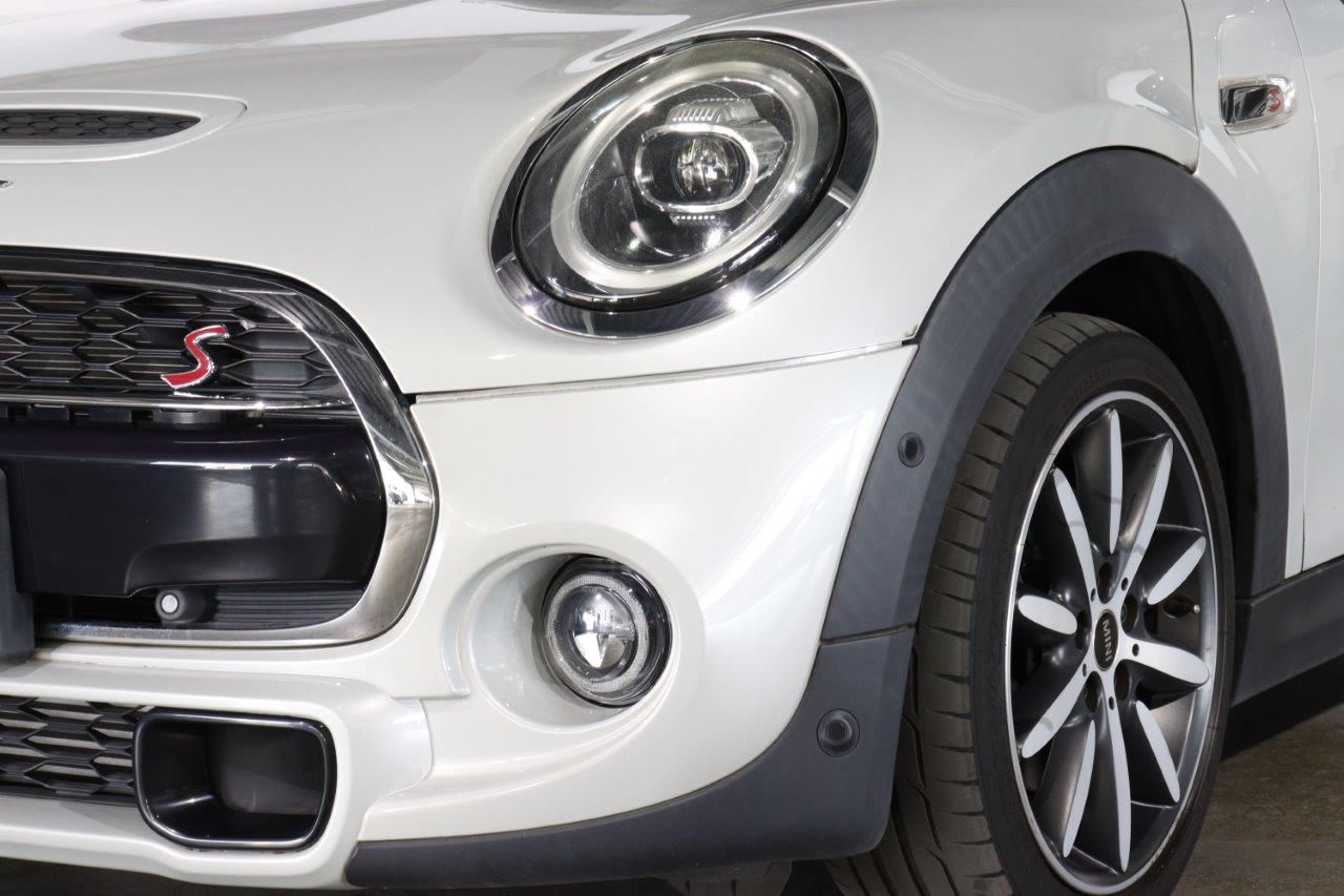F56 COOPER S D(AT)