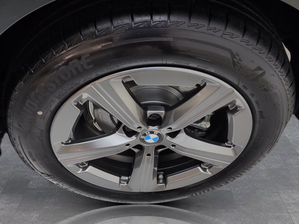 BMW 216