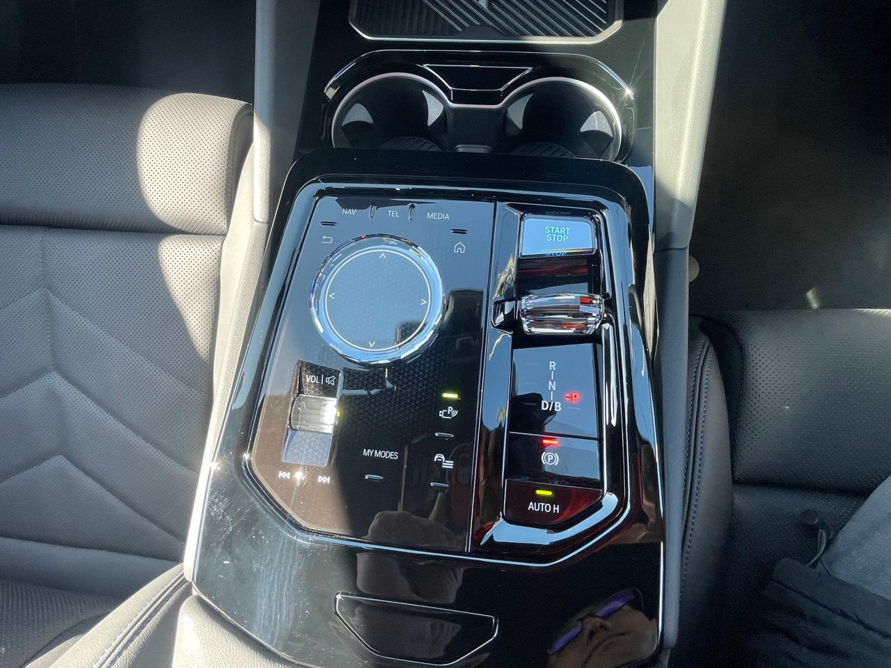 BMW i5 M60 xDrive Sedan RHD