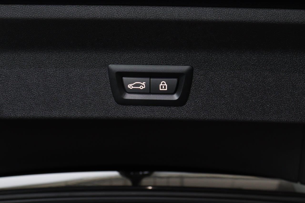 X3 xDrive30e RHD