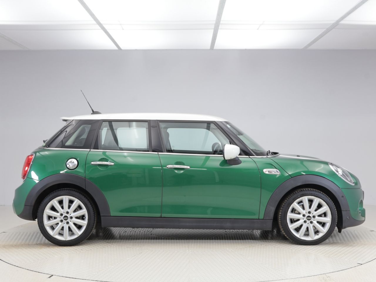 F55 MINI Cooper SD 5dr Hatch LCI