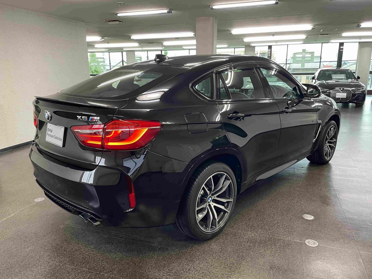 X6M RHD