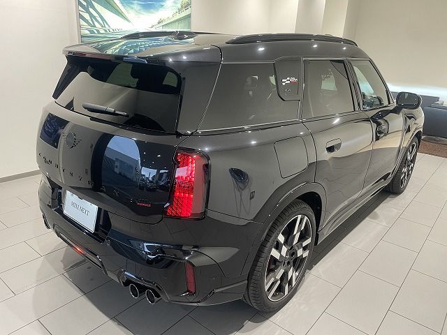 U25 MINI John Cooper Works Countryman ALL4