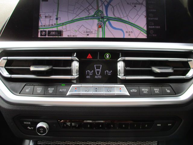 330i Berline RHD