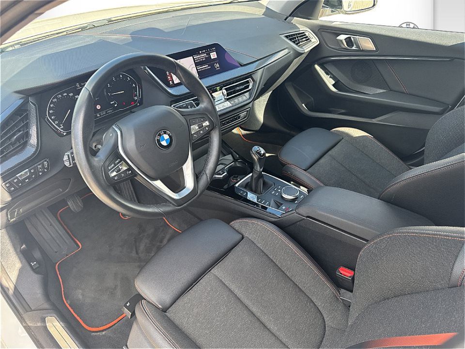 BMW 118