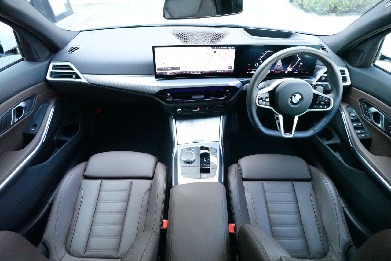 G20 320i Saloon LCI RHD MX