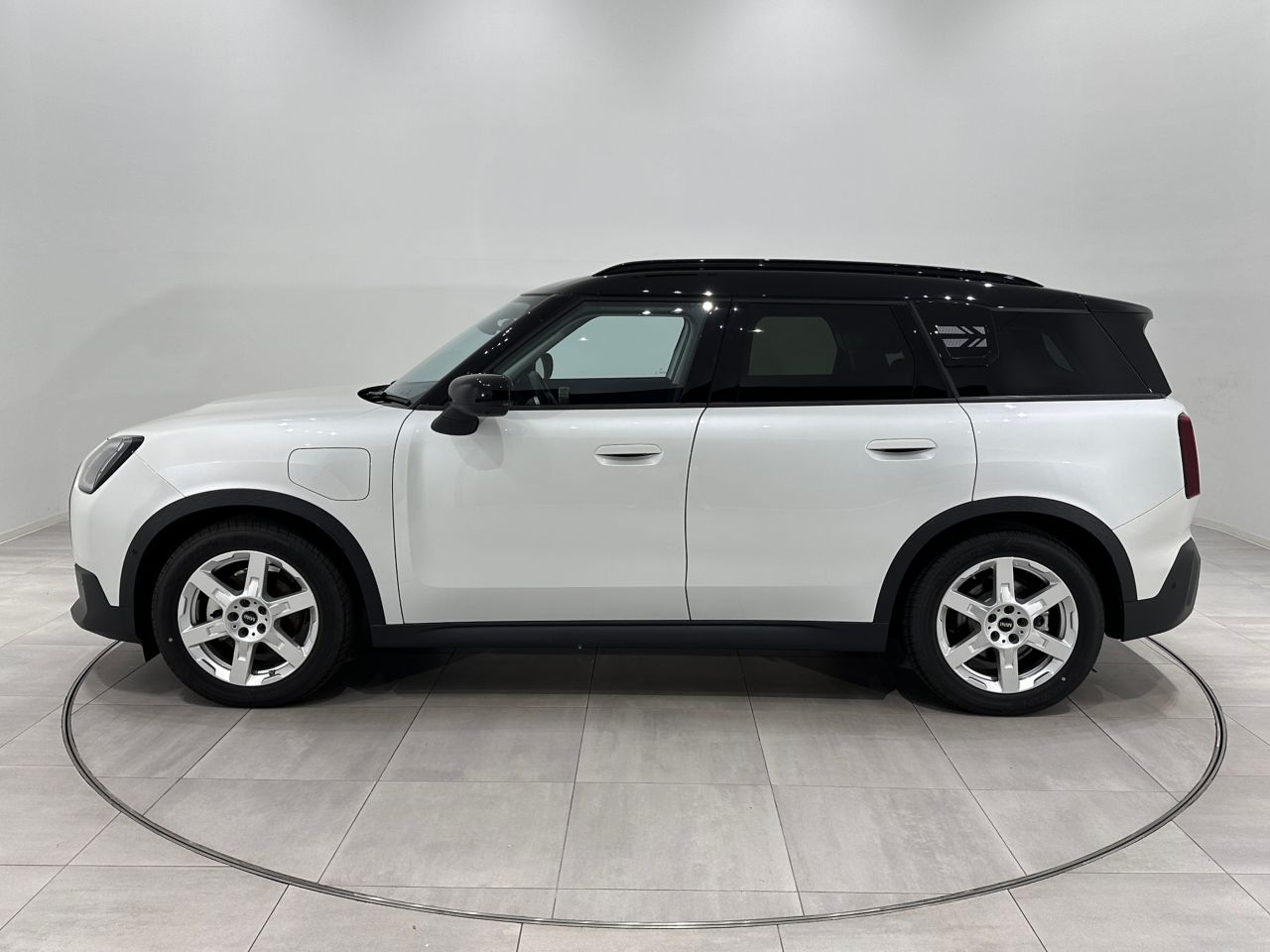 U25 MINI Countryman E
