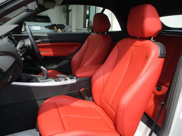 220I CABRIOLET RHD