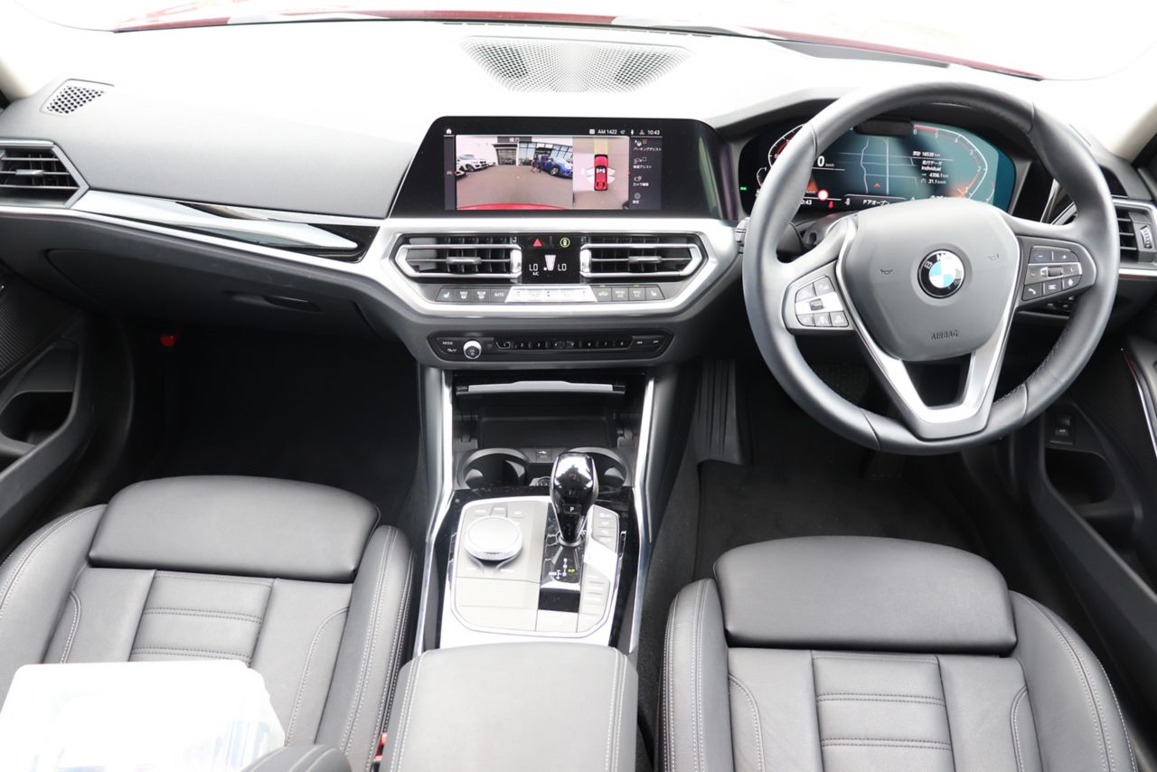 G20 320d xDrive RHD Saloon