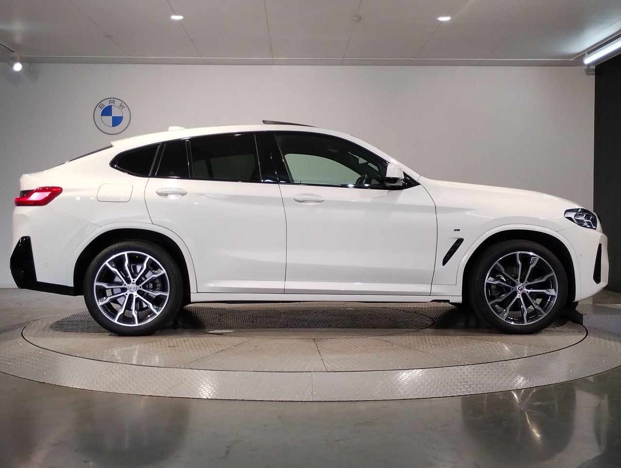 X4 xDrive20d RHD
