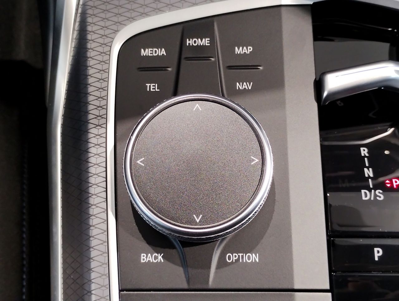 320d xDrive Berline RHD