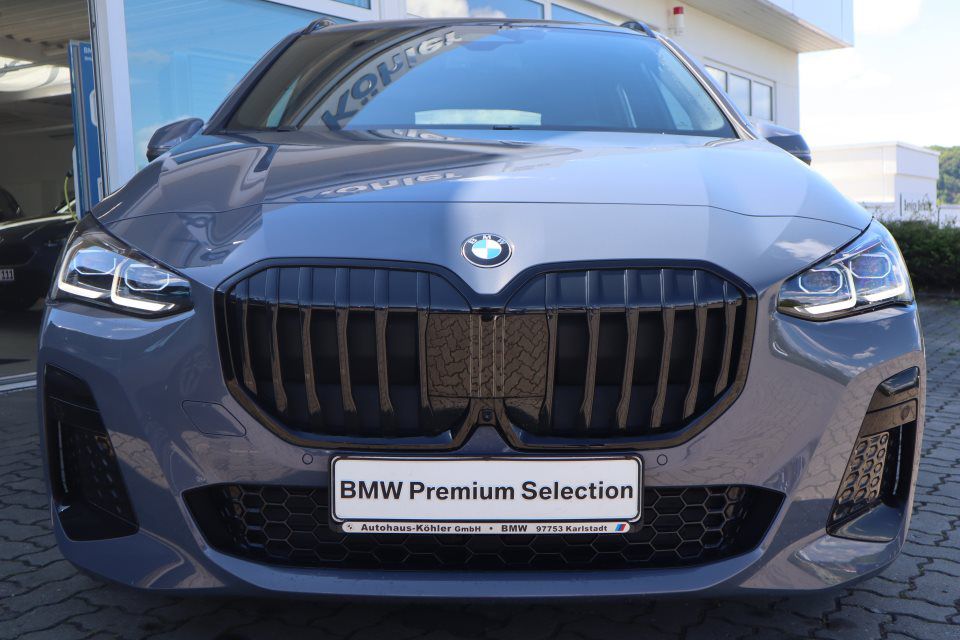 BMW 218