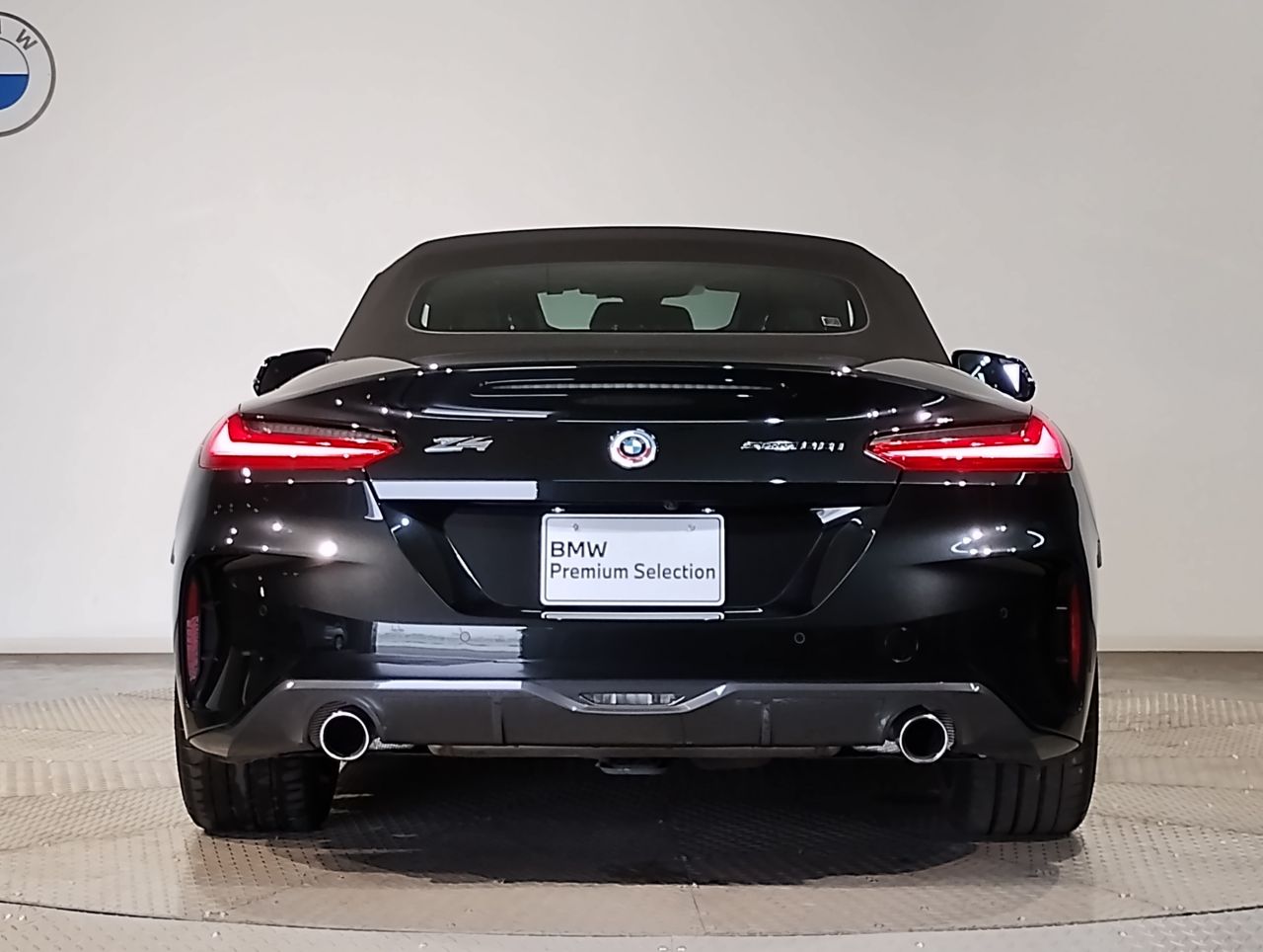 G29 z4 sDrive20i RHD