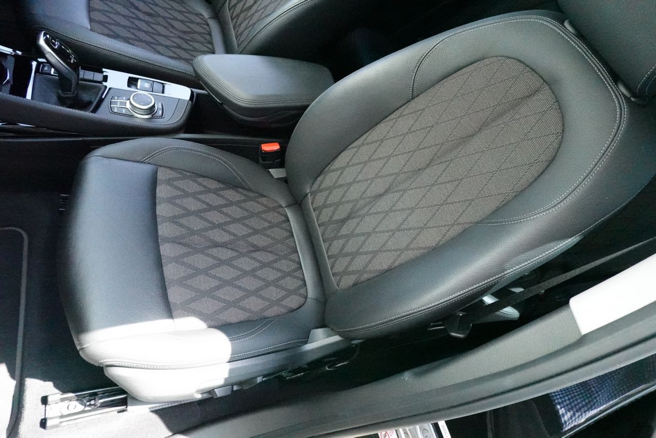 X1 sDrive18i RHD