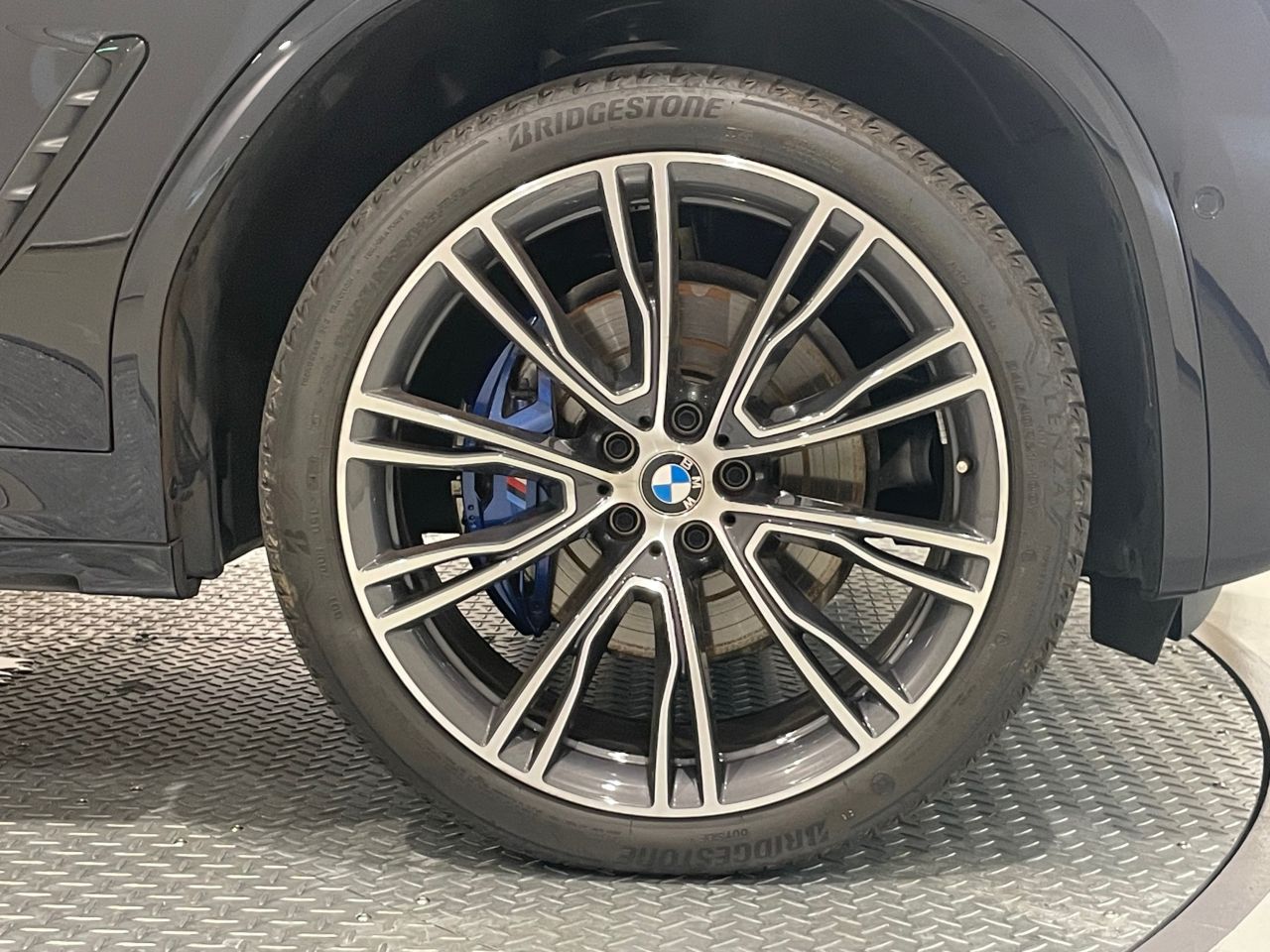 G02 X4 M40i RHD LCI