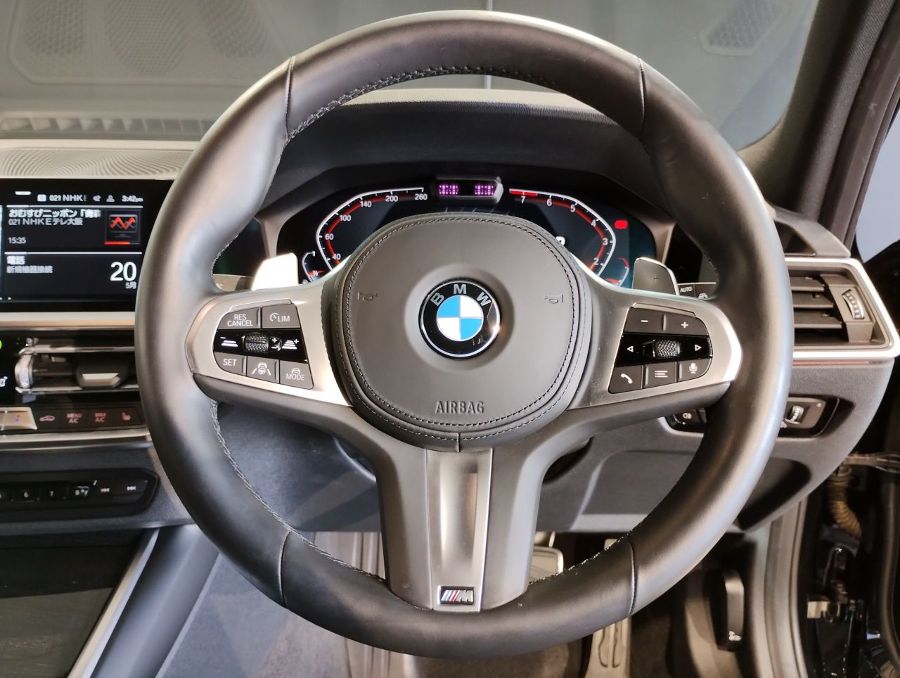 G21 320i RHD