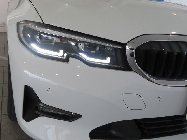 318i Berline RHD