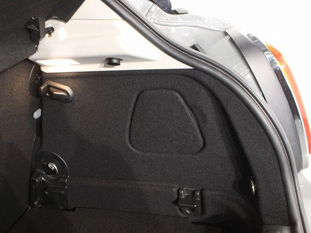 F55 COOPER D (AT)
