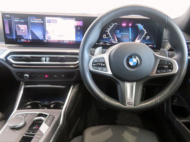 320d xDrive Berline RHD