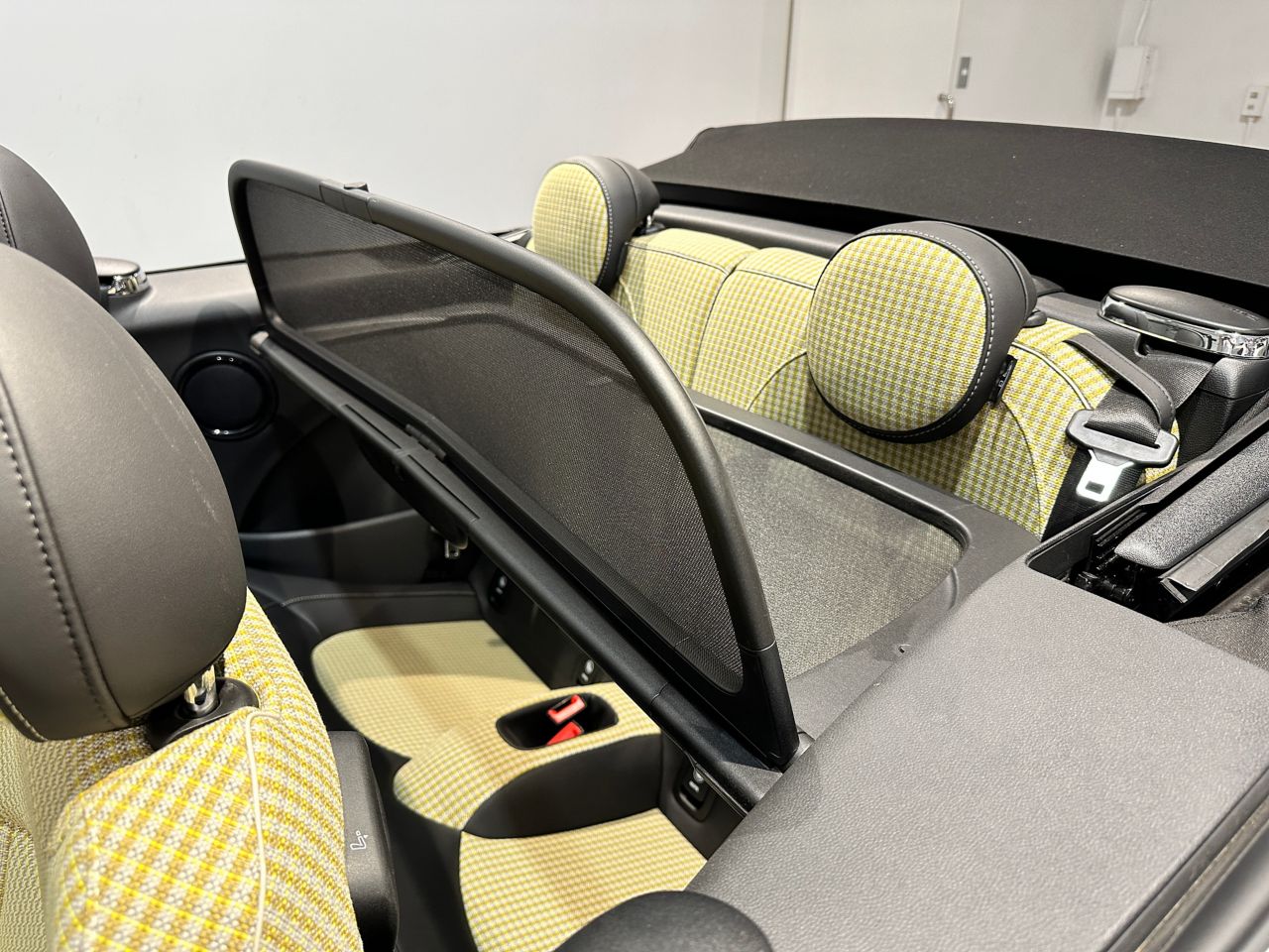 MINI Cooper S Convertible RHD