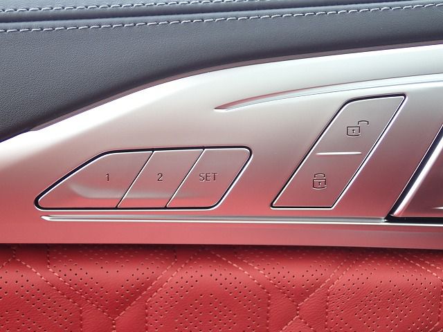 F91 M8 Competition Convertible S63 4.4i