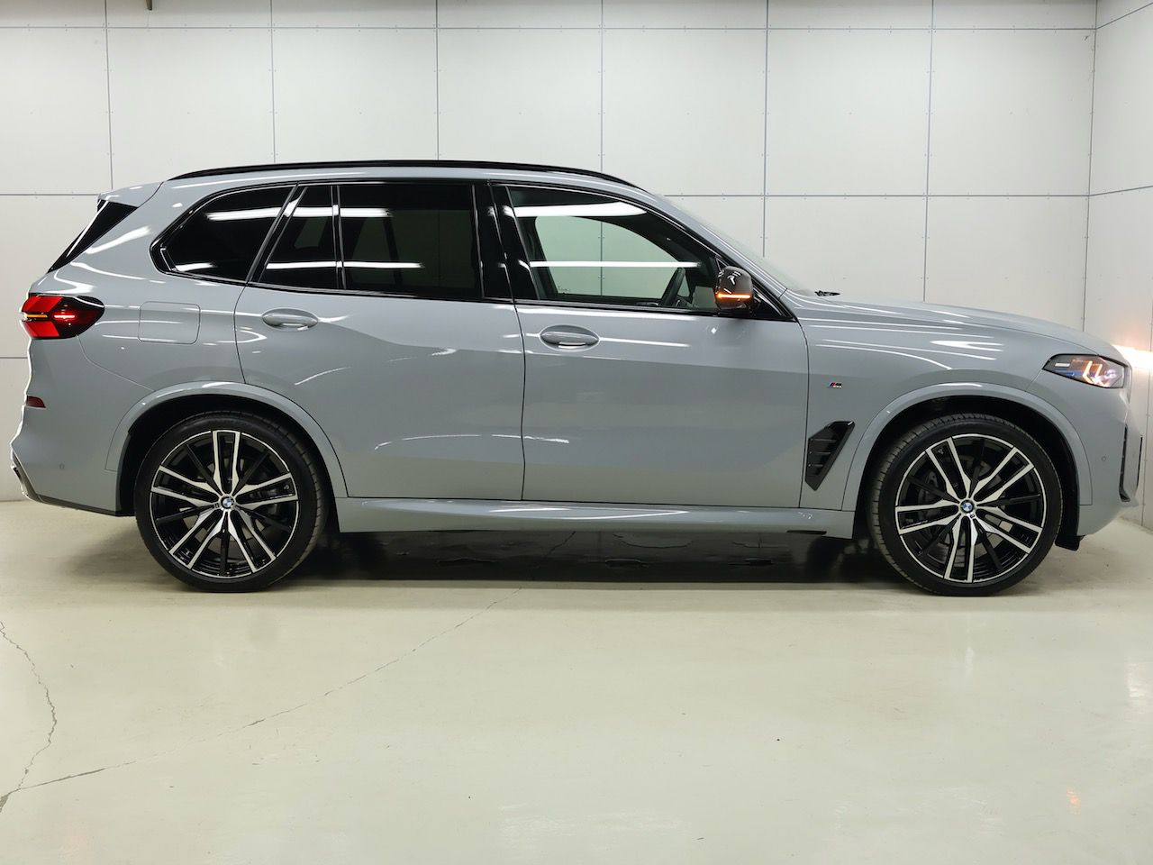 X5 xDrive40d RHD