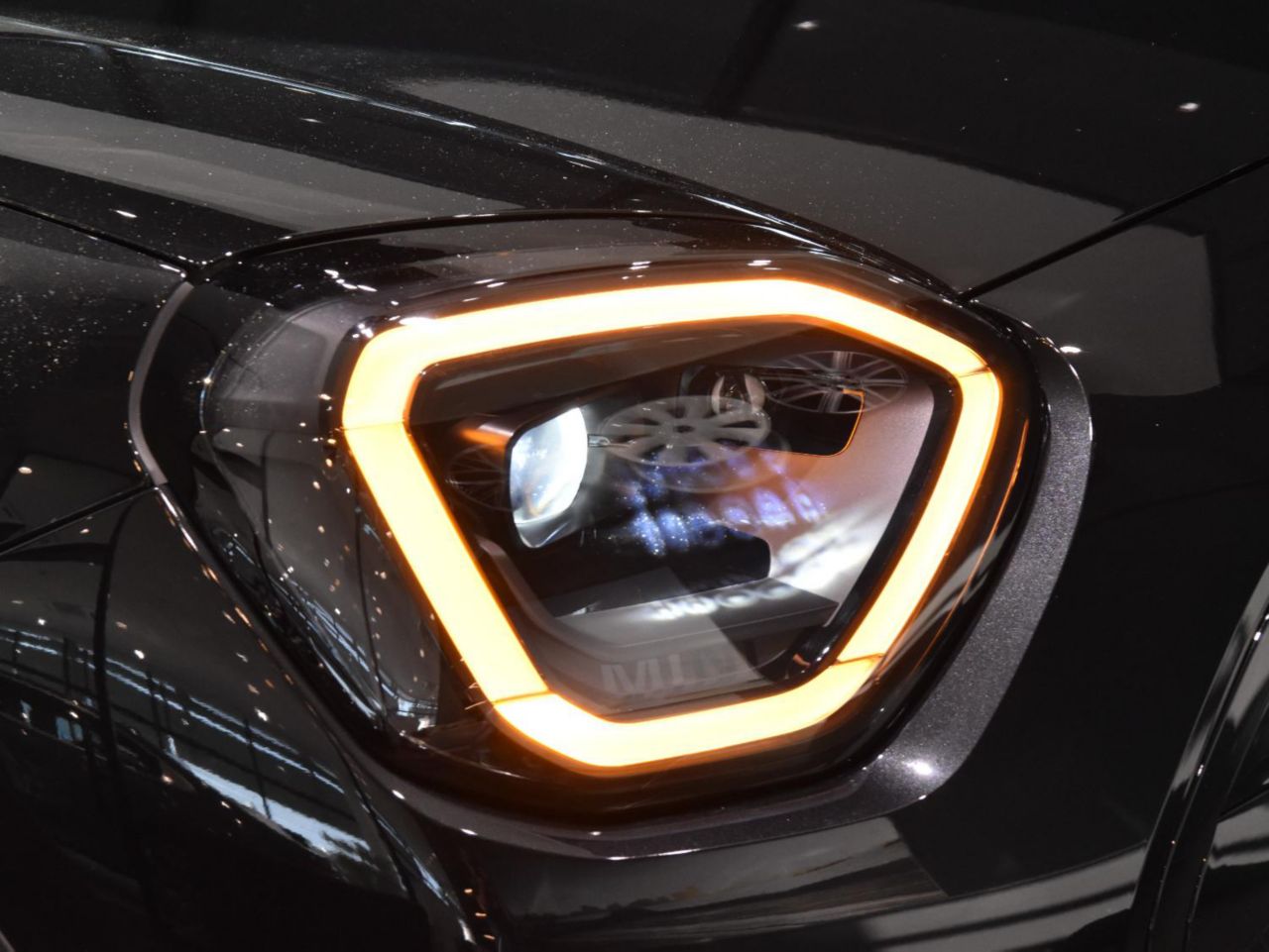 J05 MINI Aceman SE