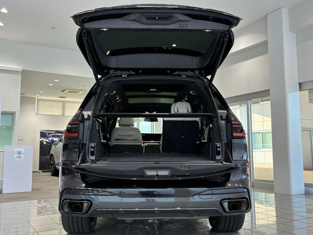 X7 xDrive40d RHD US