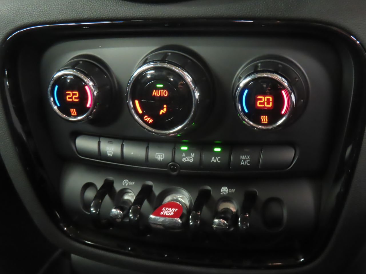MINI COOPER S CLUBMAN