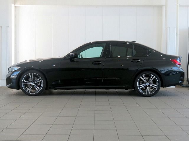 320d xDrive Berline RHD