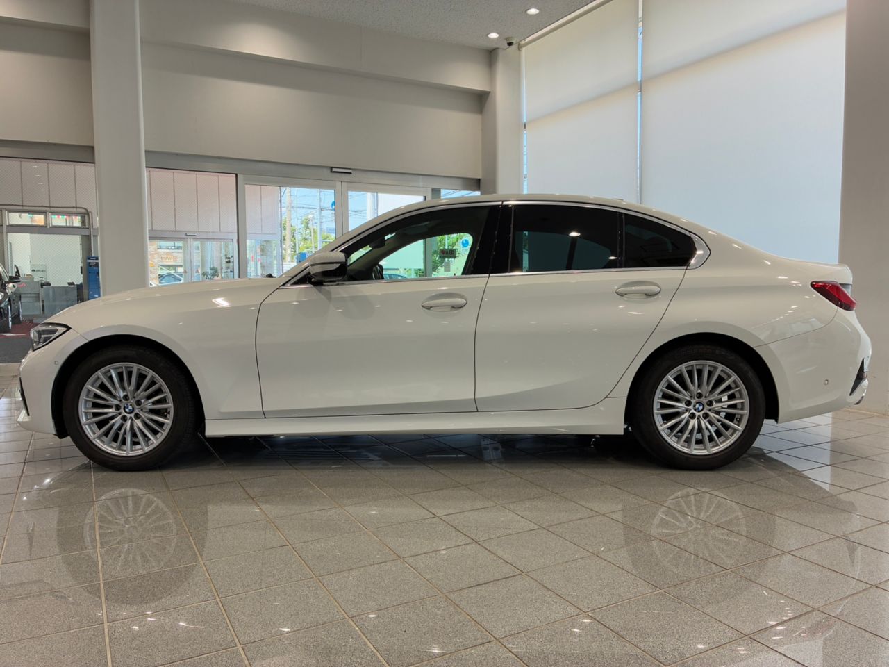 G20 318i Saloon RHD MX