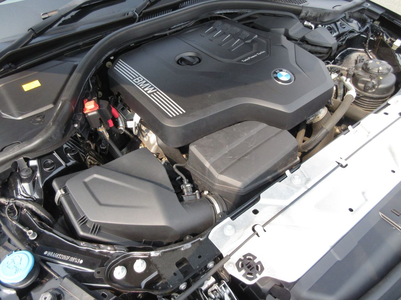 G21 320i RHD