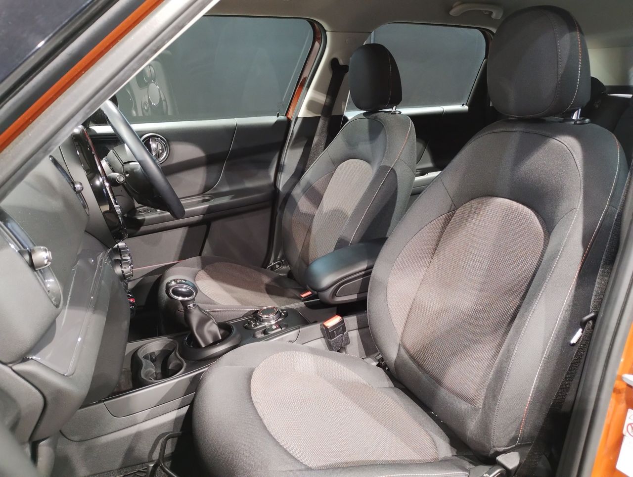 MINI CROSSOVER ONE