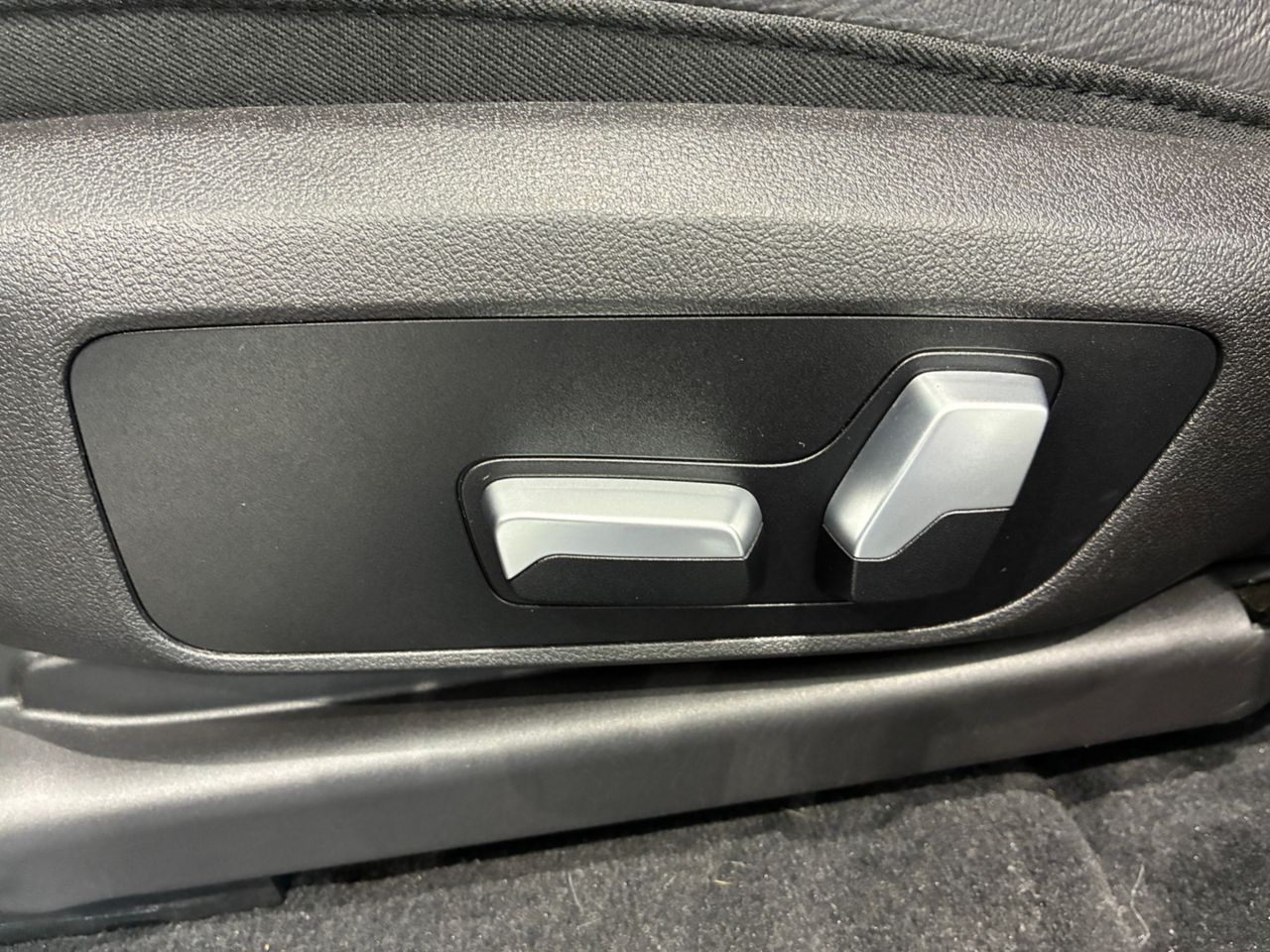 X4 xDrive20d RHD