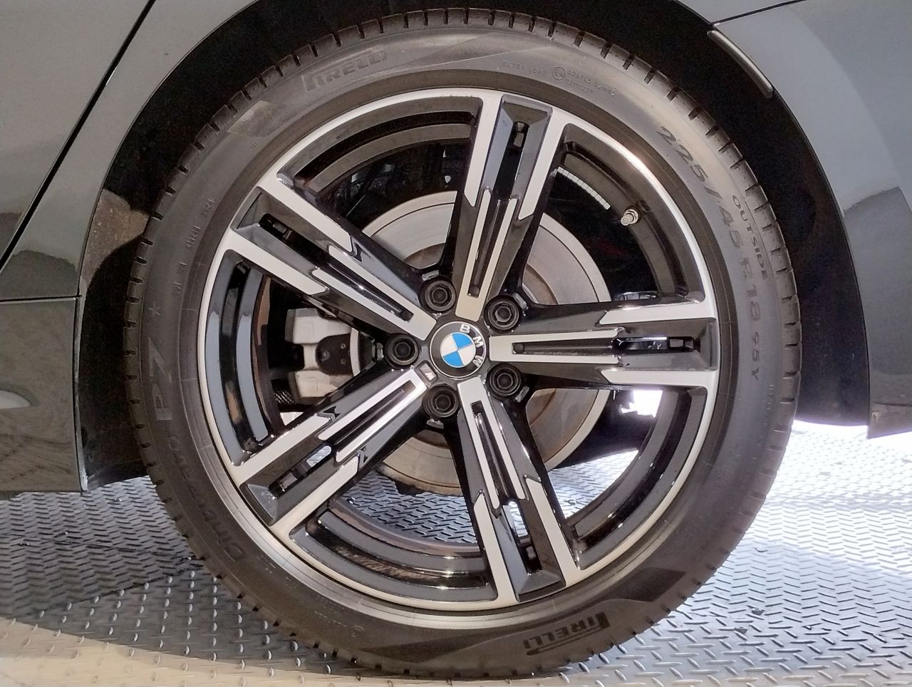 320d xDrive Berline RHD