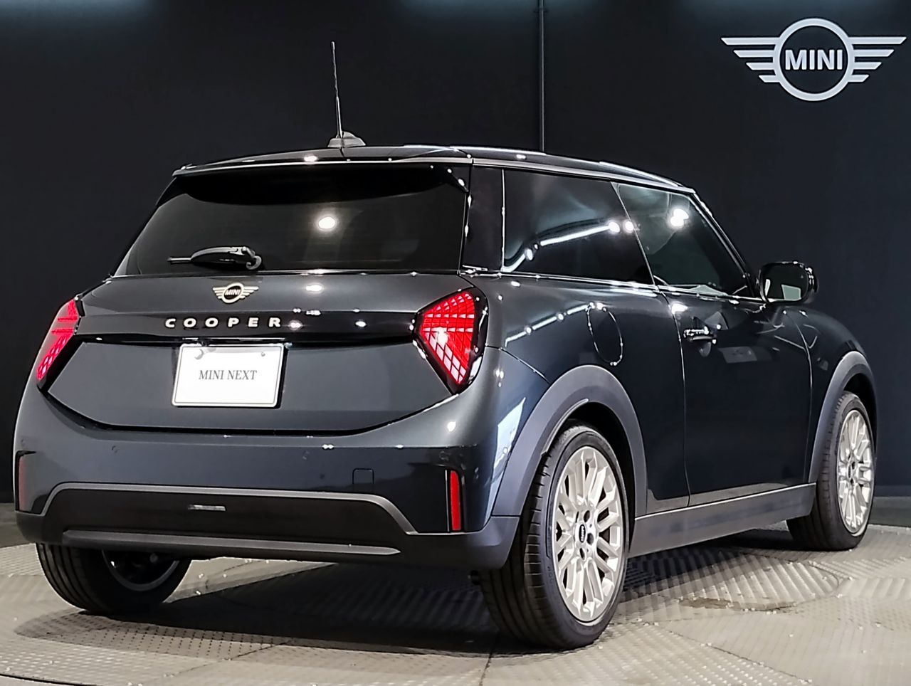 F66 MINI Cooper C 3Dr