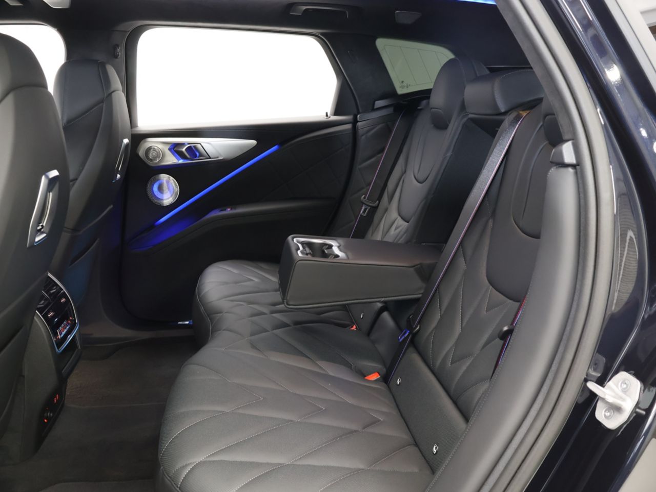 XM RHD