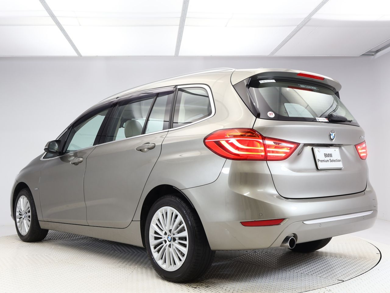 218D GRAN TOURER RHD