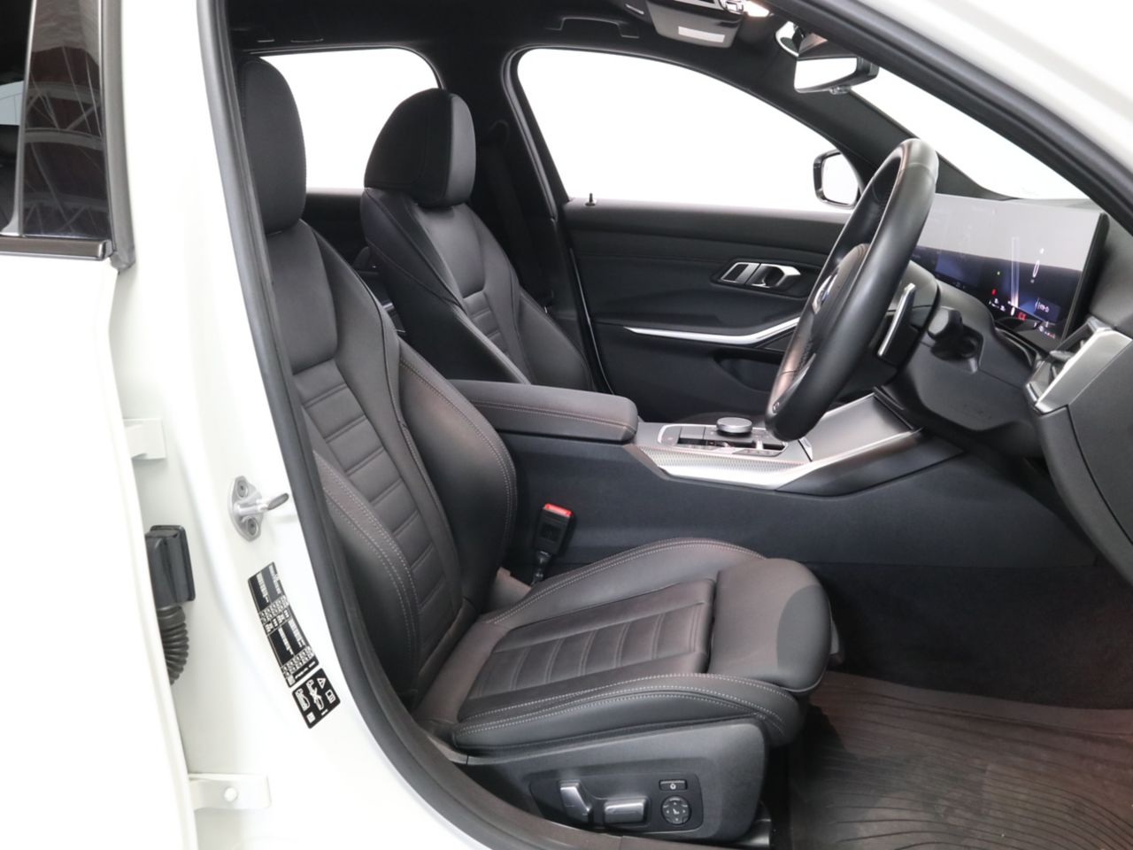 G21 M340i xDrive Touring LCI RHD