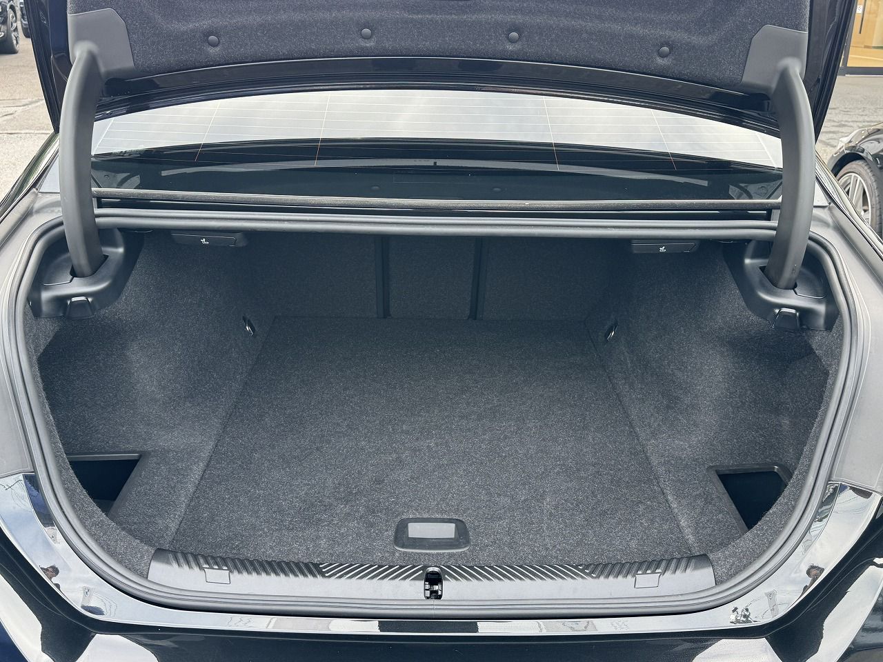 BMW i5 eDrive40 Sedan RHD