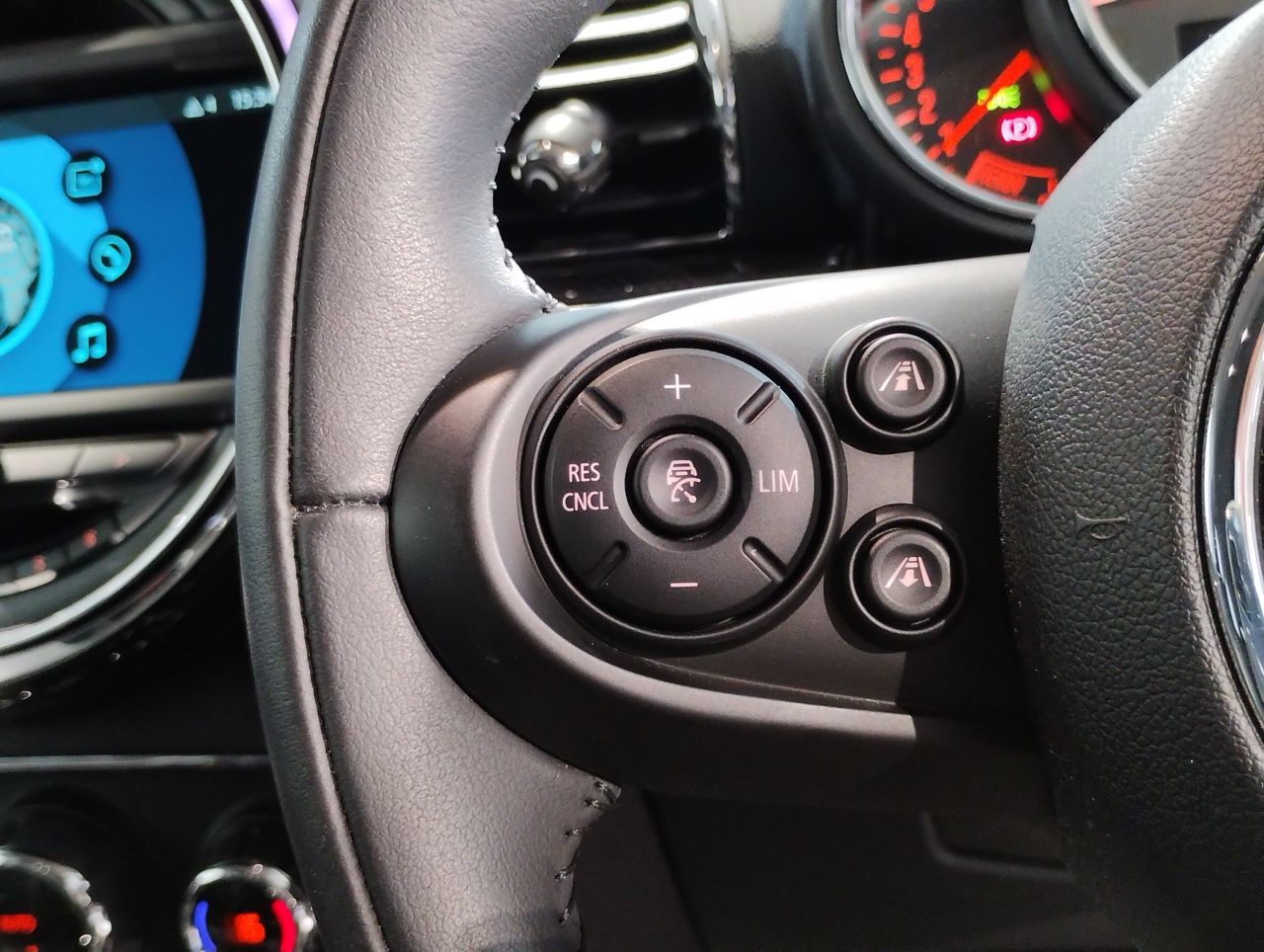 MINI COOPER S CLUBMAN