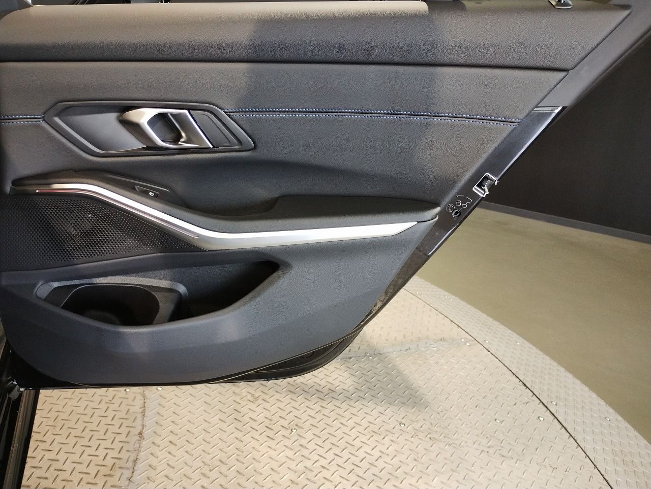 G20 320i Saloon LCI RHD MX