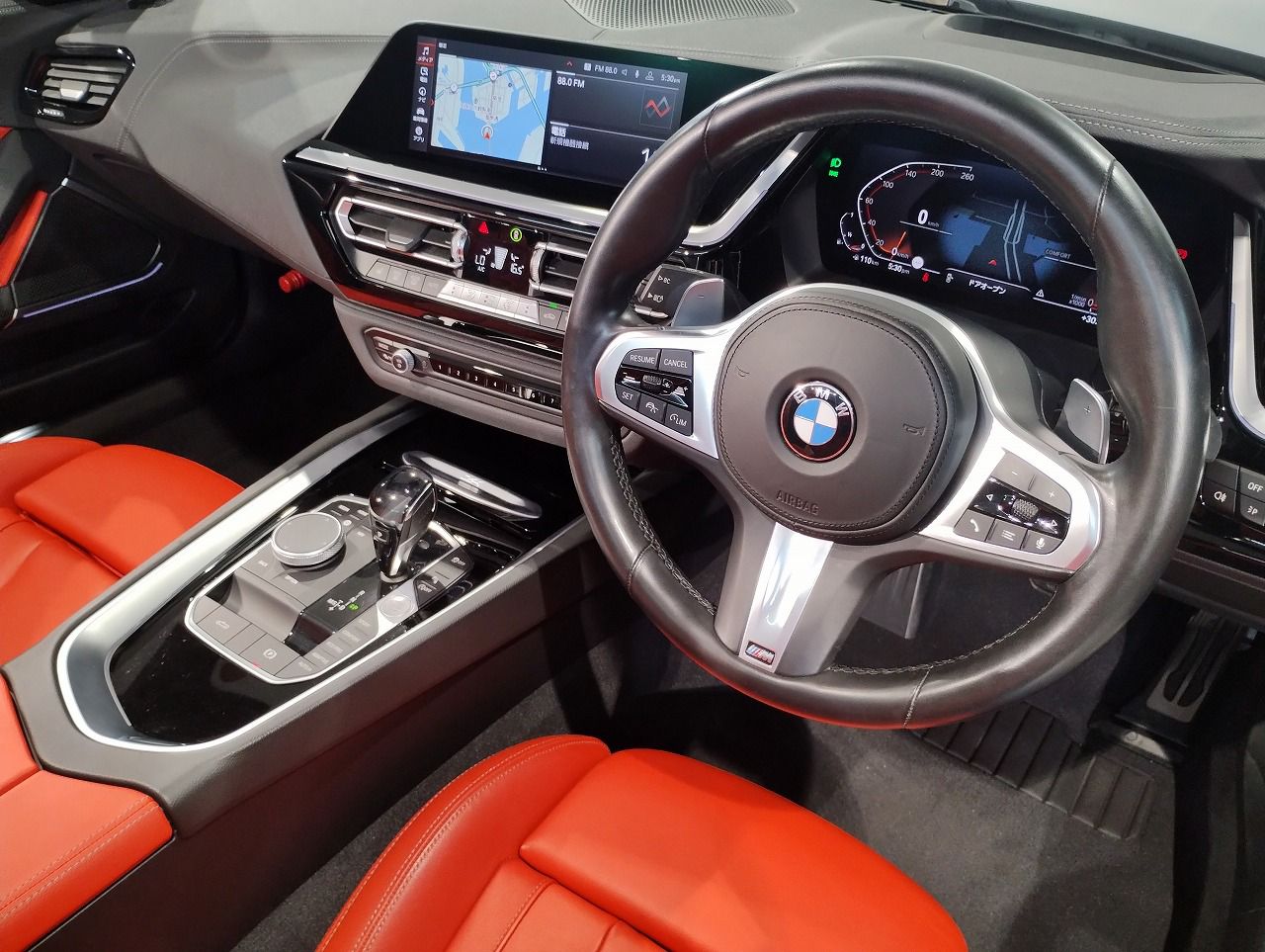 G29 z4 sDrive20i RHD