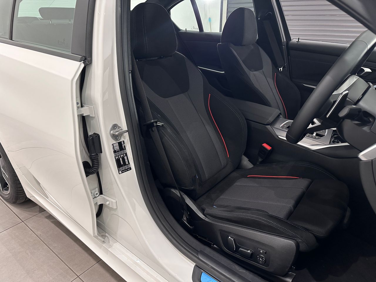G20 320i Saloon LCI RHD MX