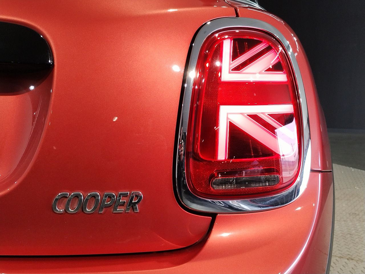 F55 MINI Cooper 5-Door Hatch LCI