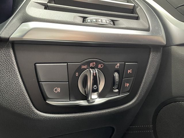 G01 X3 xDrive20d RHD ZA LCI