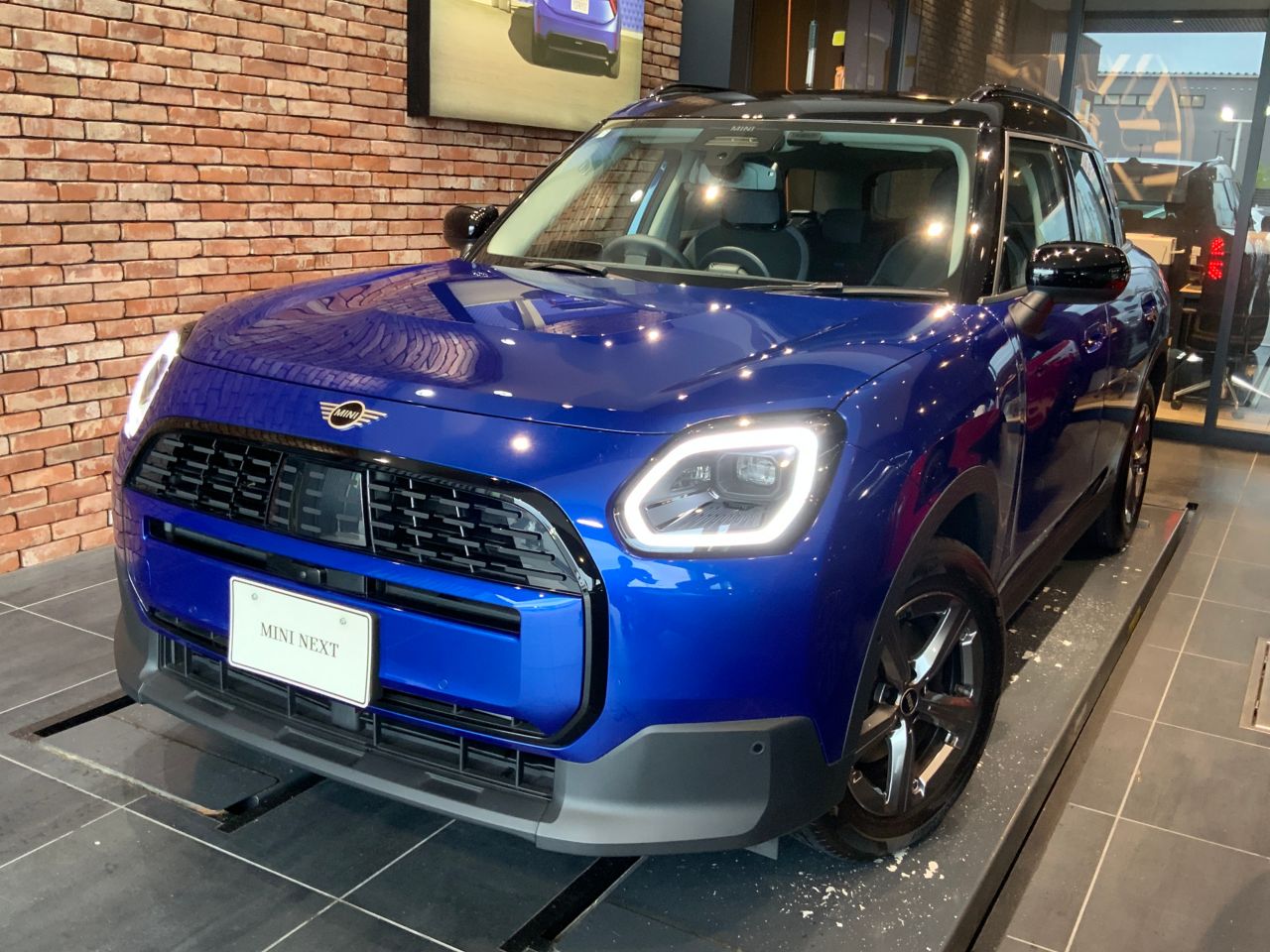 THE NEW MINI COUNTRYMAN D